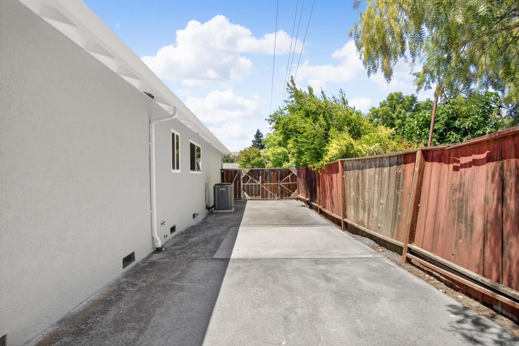 Property photo 44