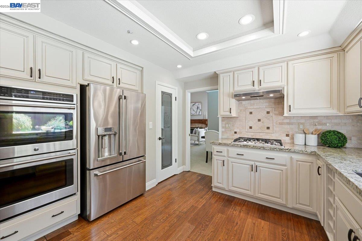 Property photo 32