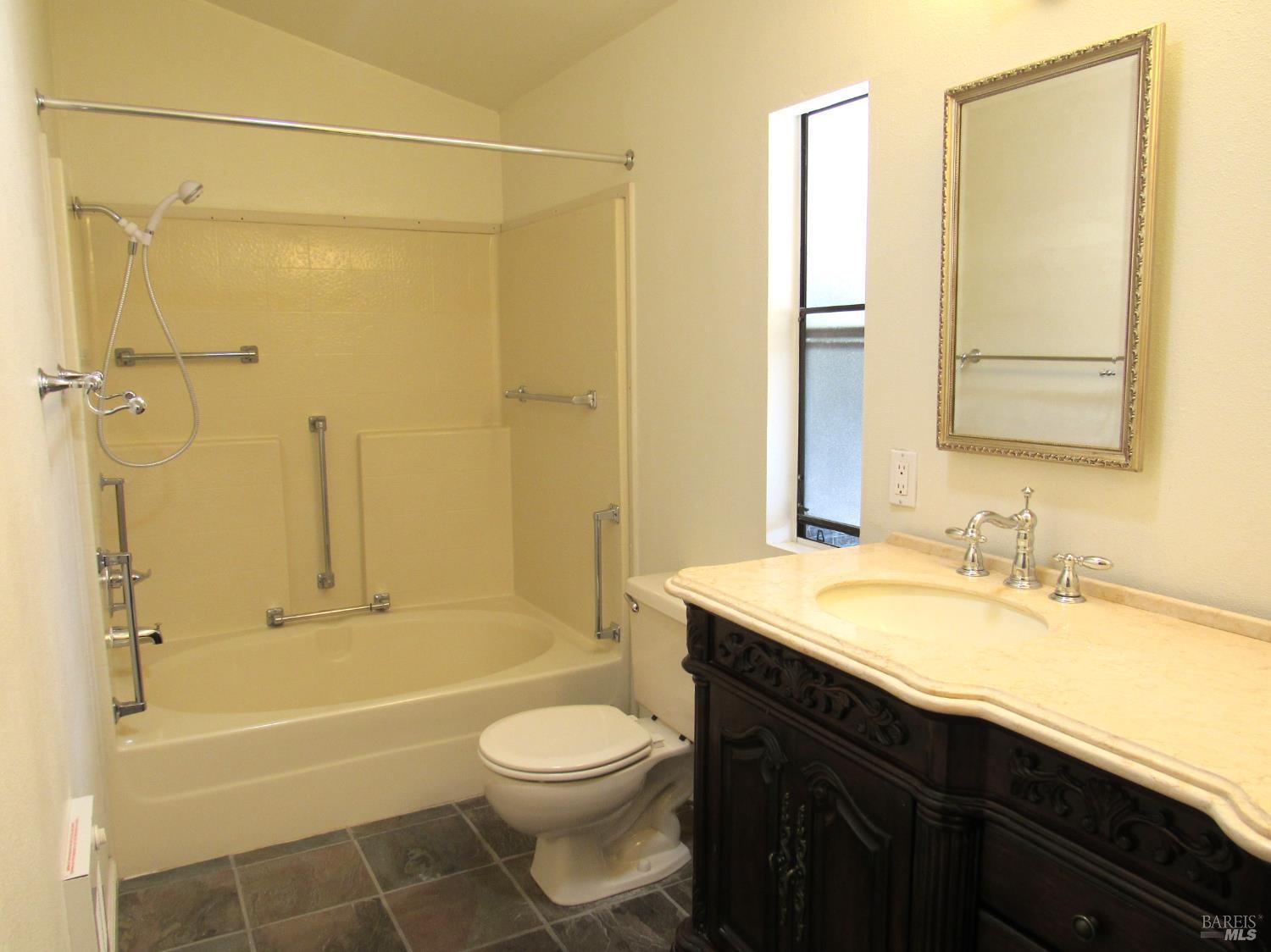 Property photo 25
