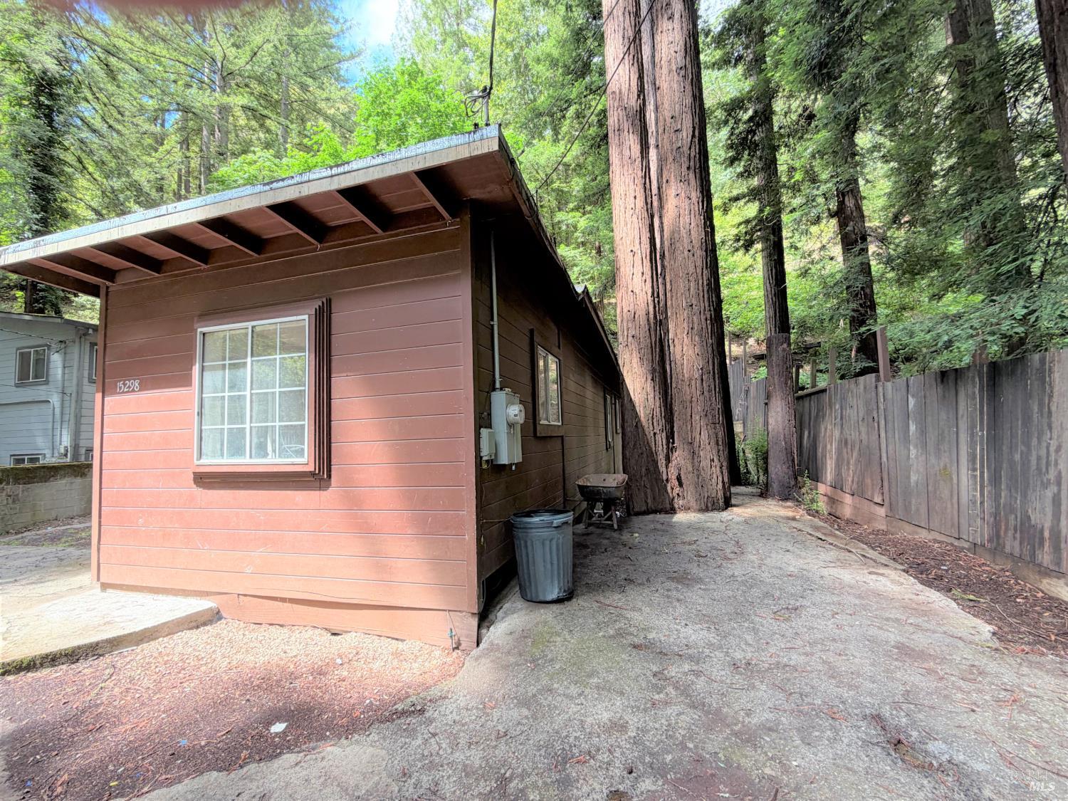 Property photo 28