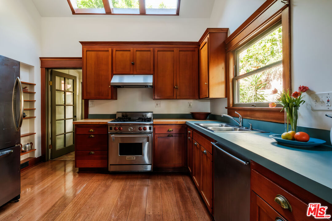 Property photo 35