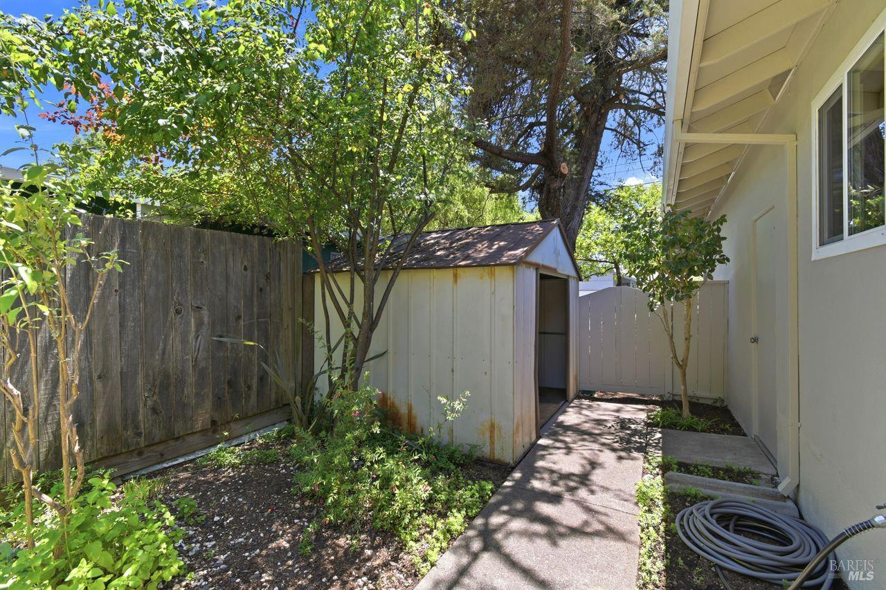 Property photo 37