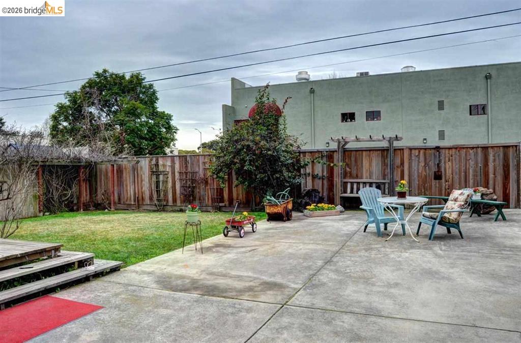 Property photo 28