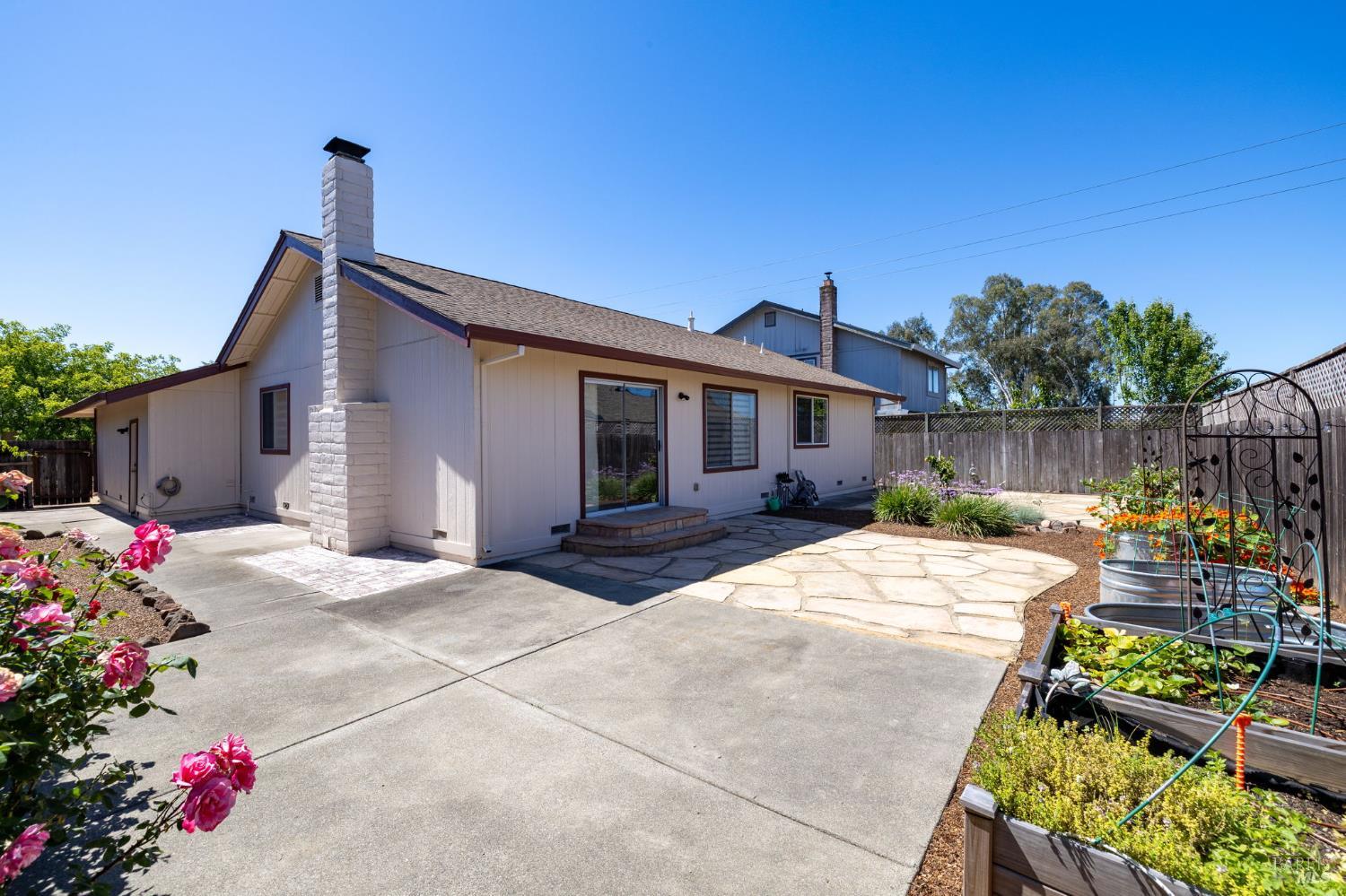 Property photo 36