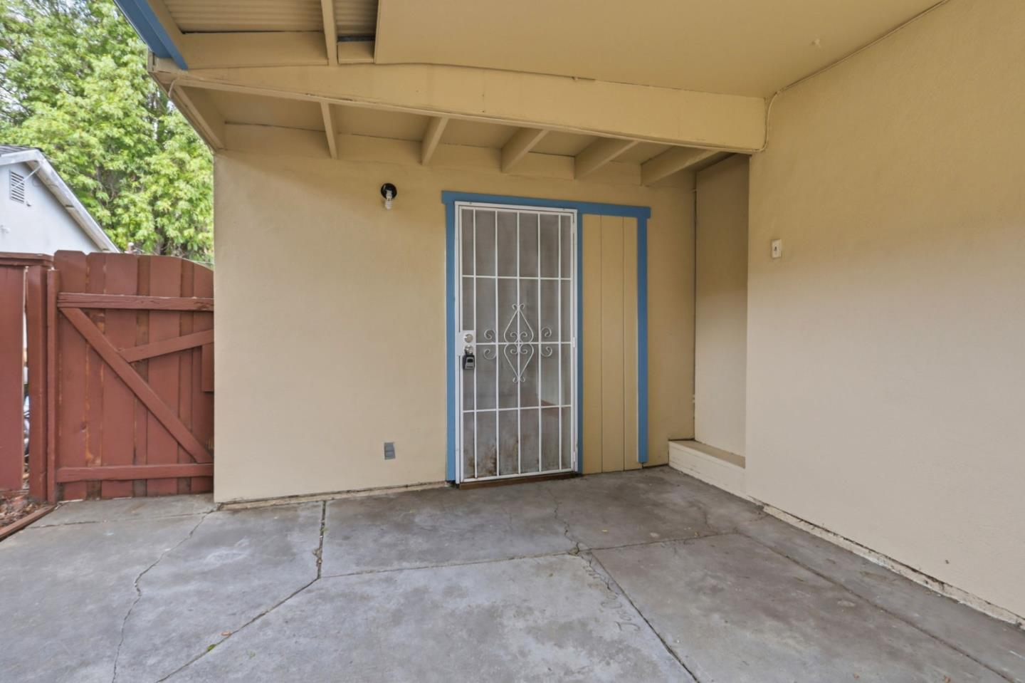 Property photo 37