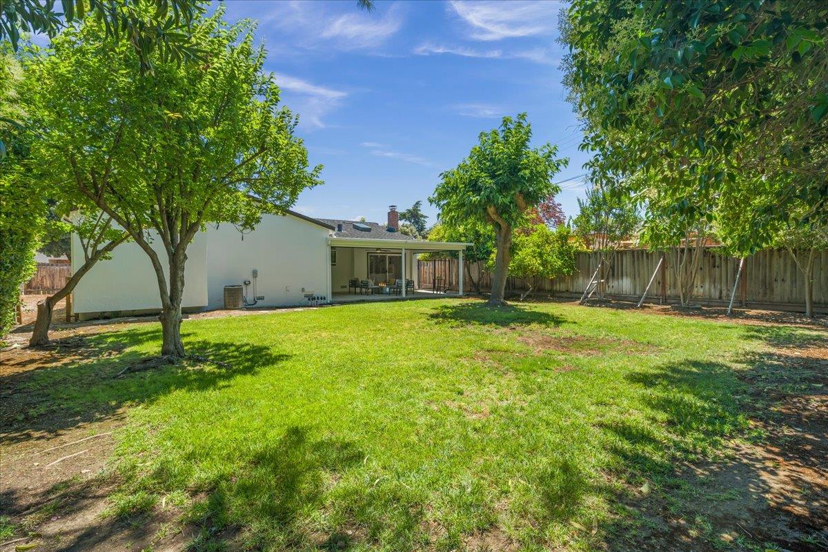 Property photo 38