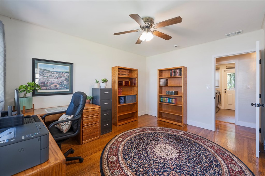 Property photo 28
