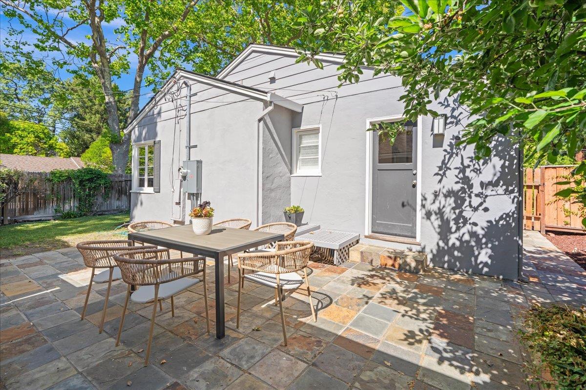 Property photo 32