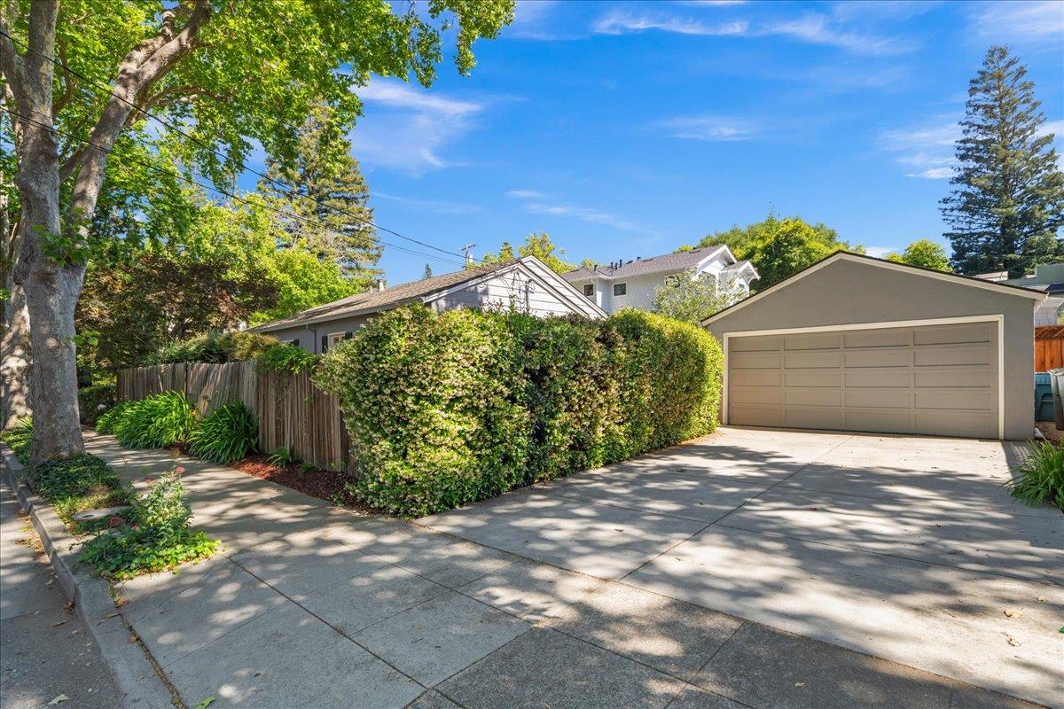 Property photo 36