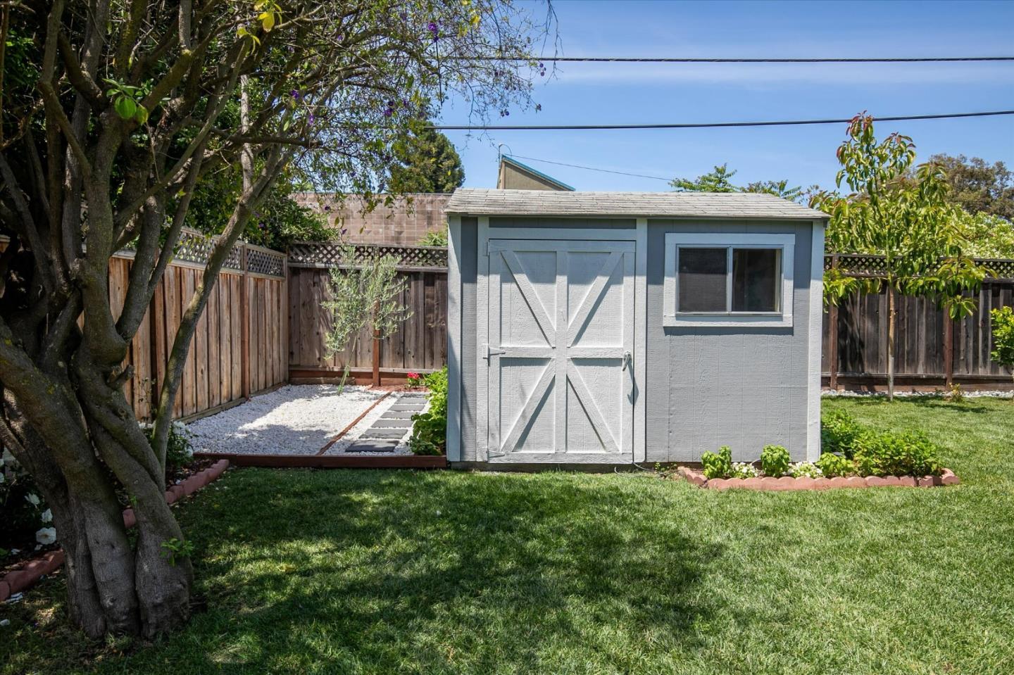 Property photo 40