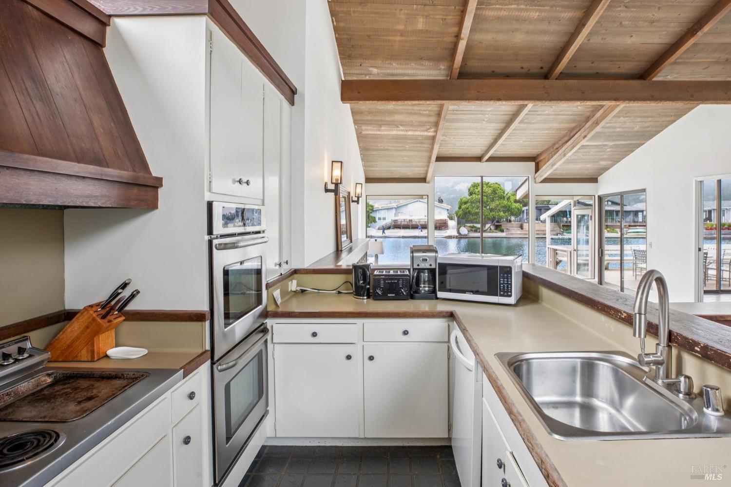Property photo 33