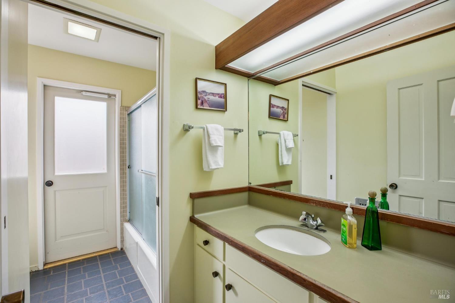 Property photo 44