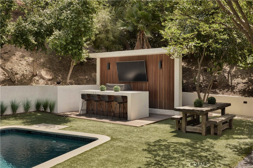 Property photo 37