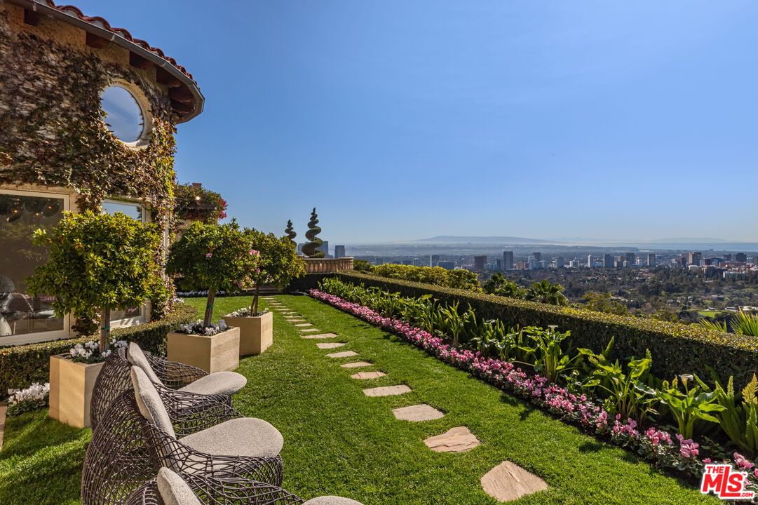 Property photo 33