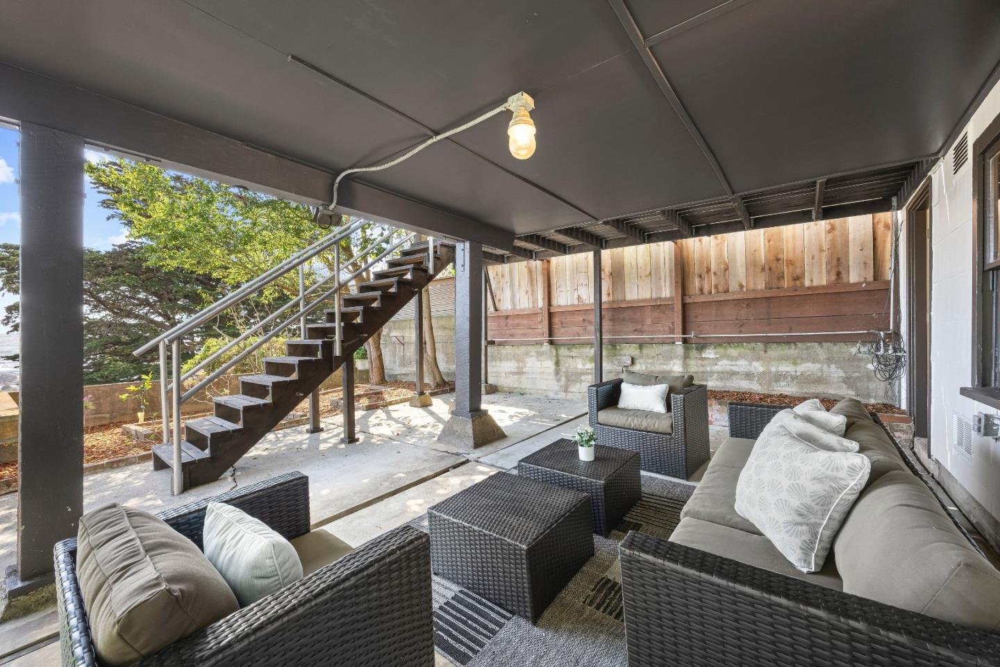 Property photo 38