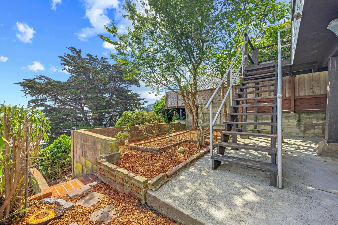 Property photo 46