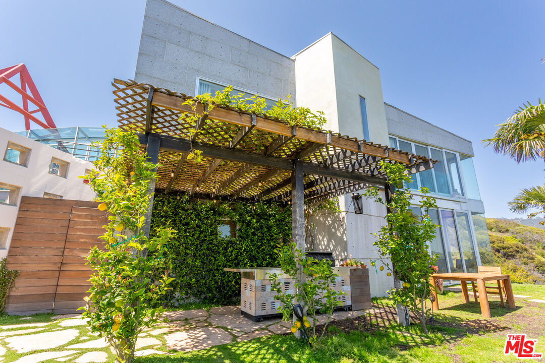 Property photo 34