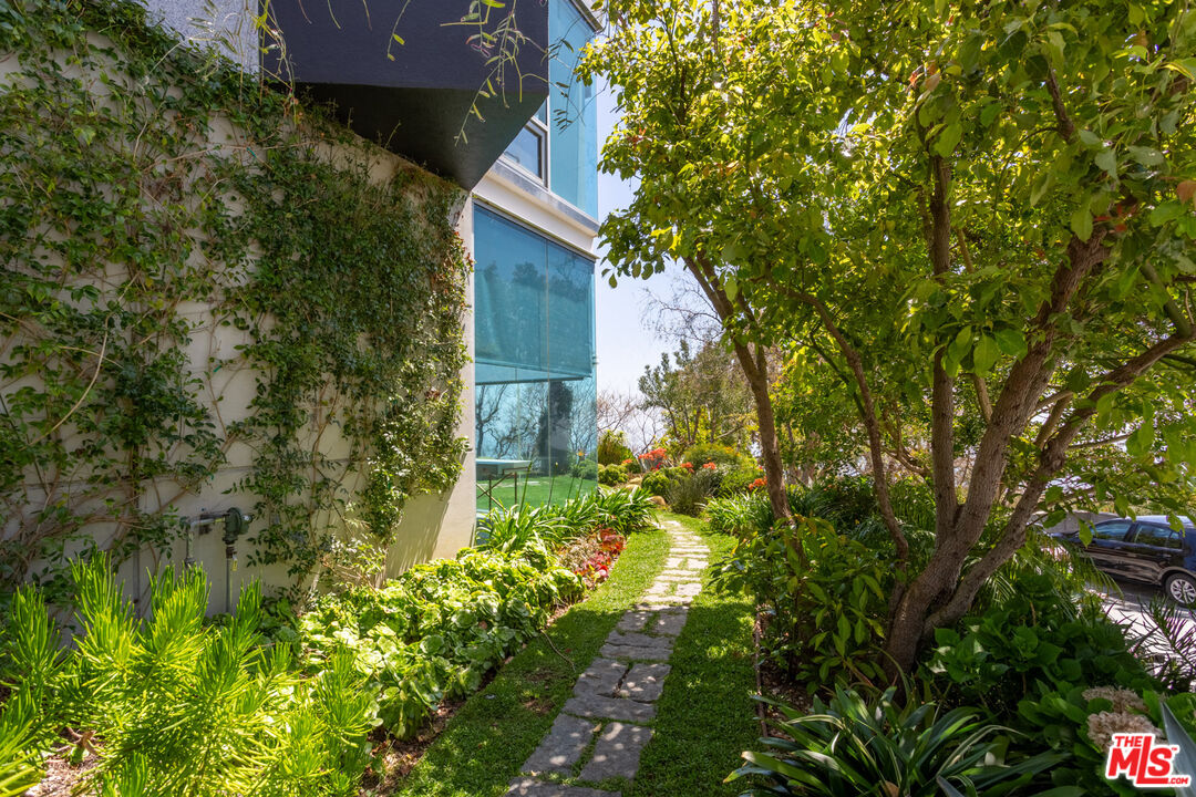 Property photo 37