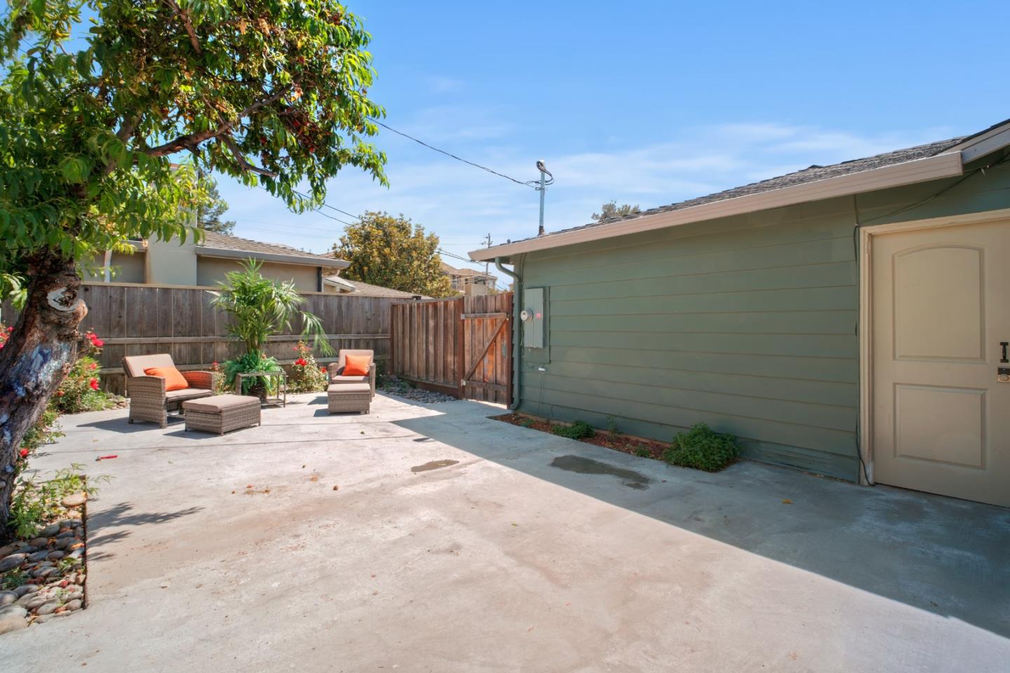 Property photo 32