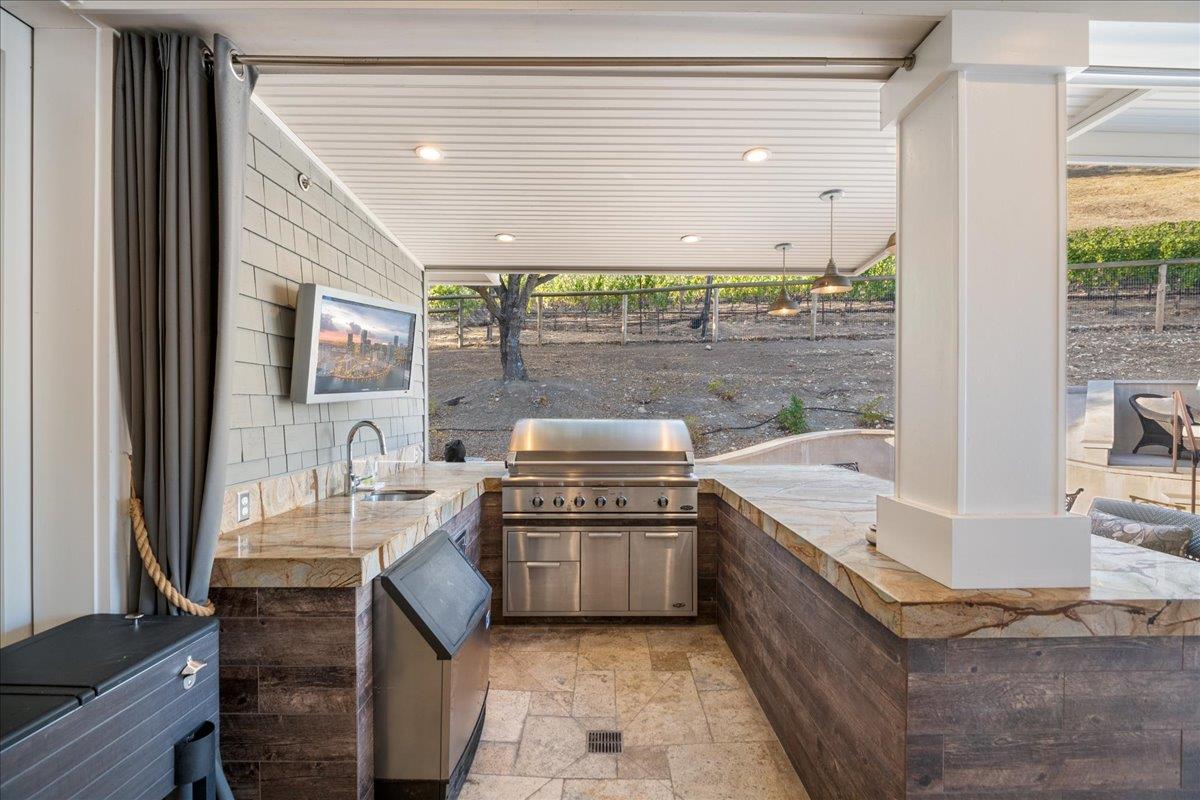 Property photo 46