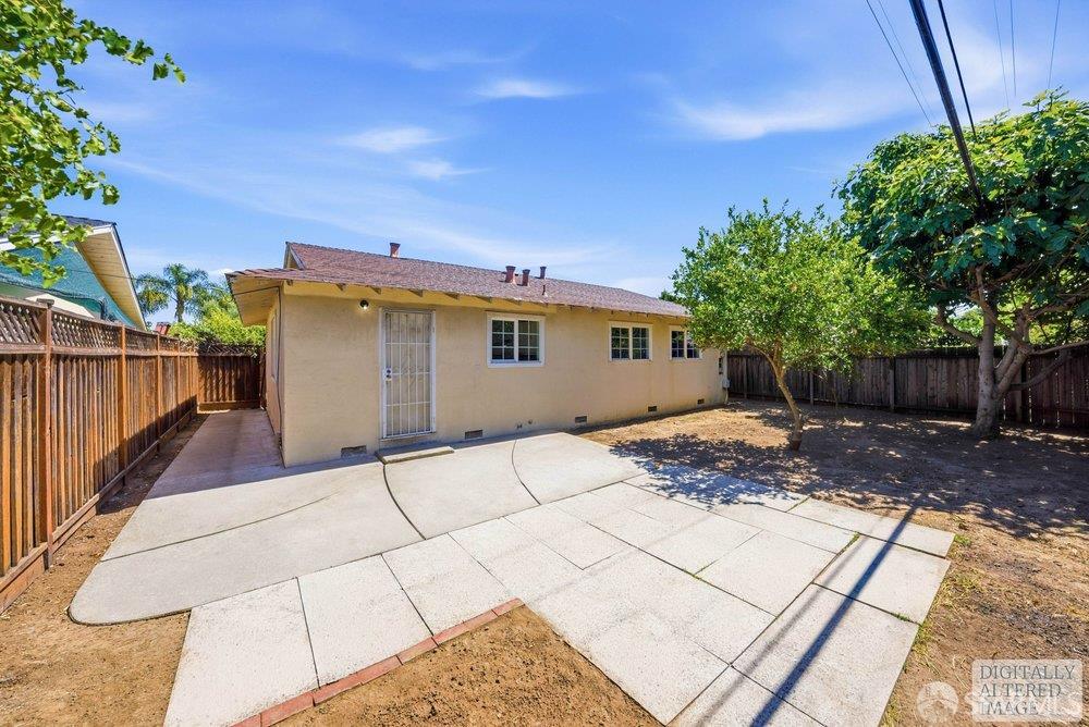Property photo 43