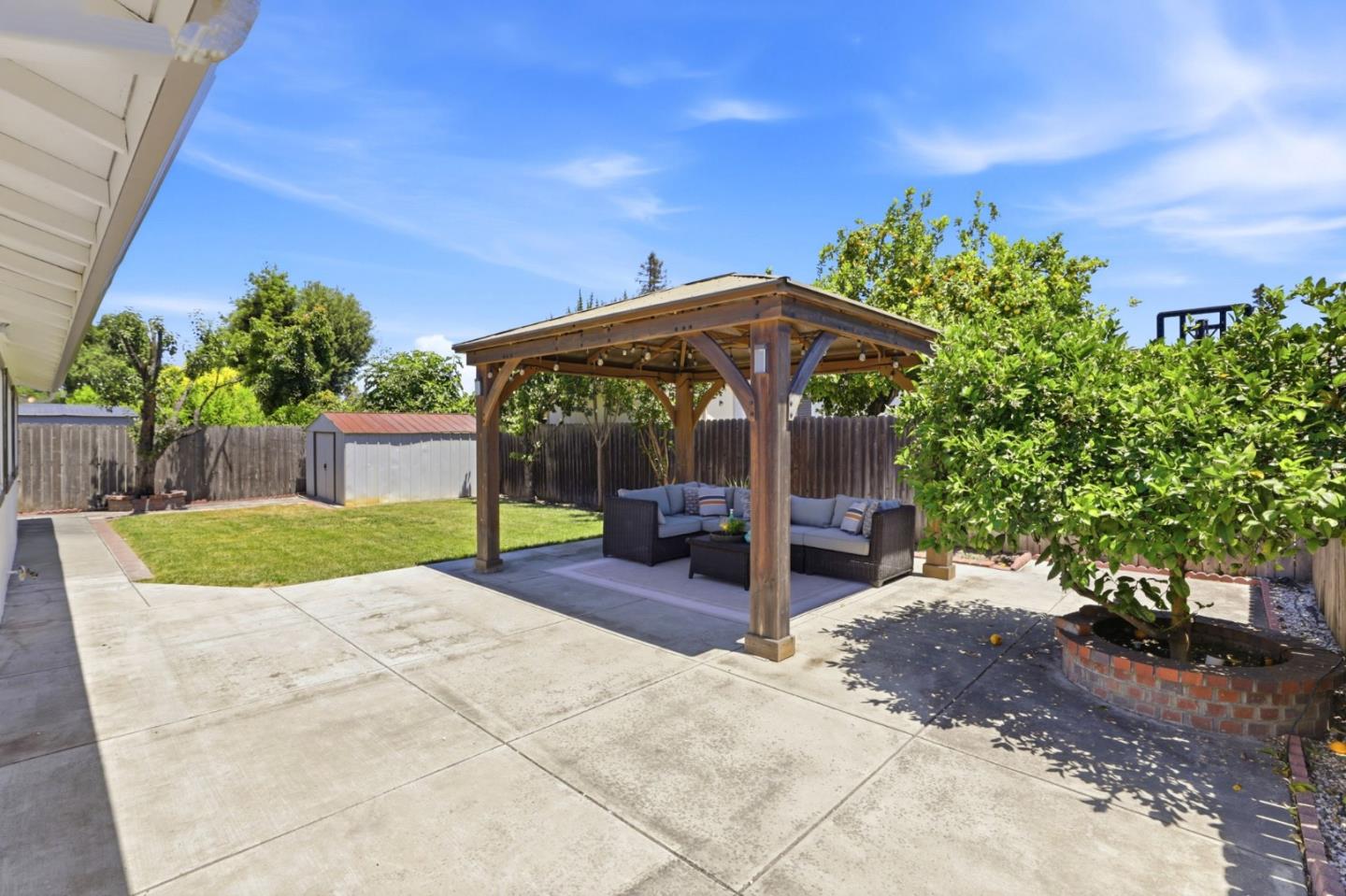 Property photo 37