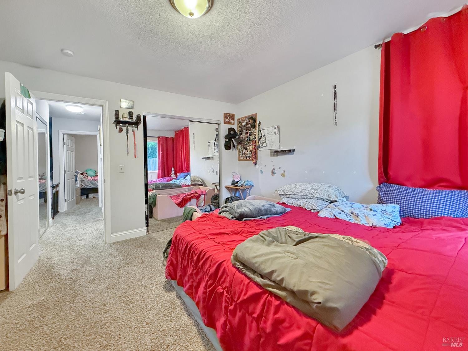 Property photo 35
