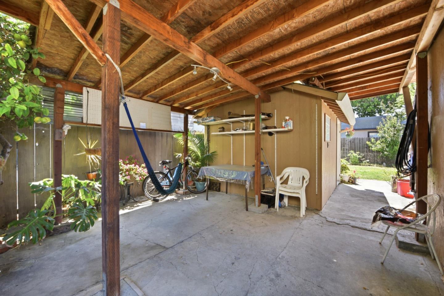 Property photo 43