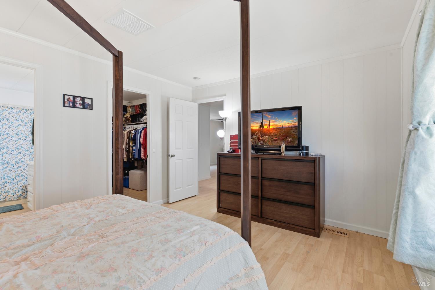Property photo 28