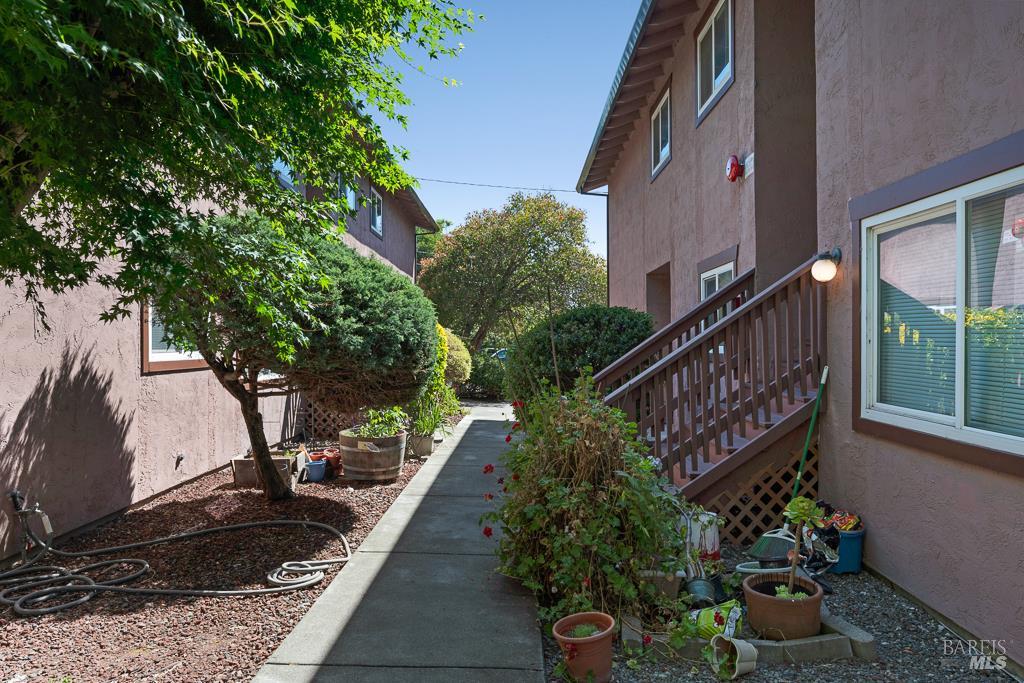 Property photo 44