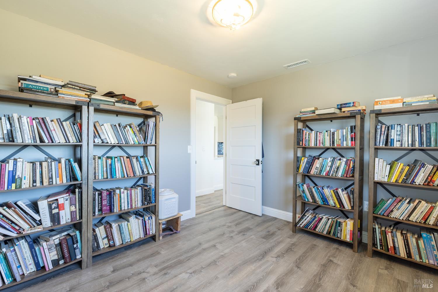 Property photo 34