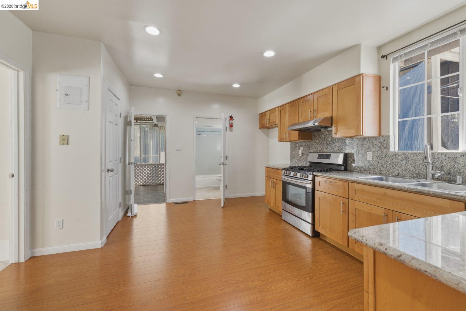Property photo 28