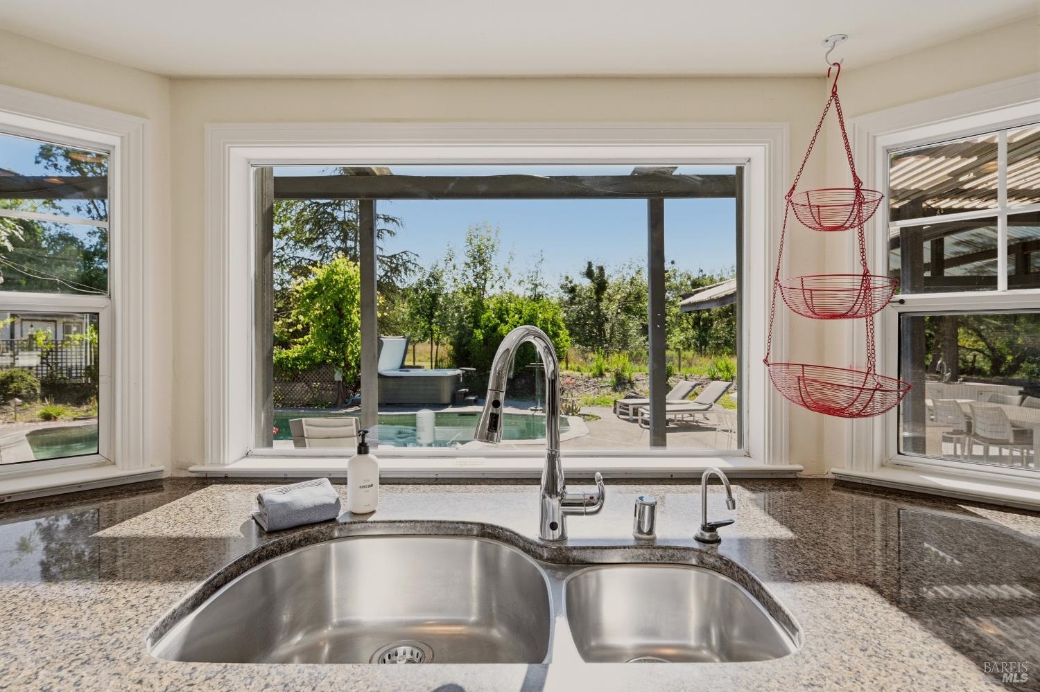 Property photo 25