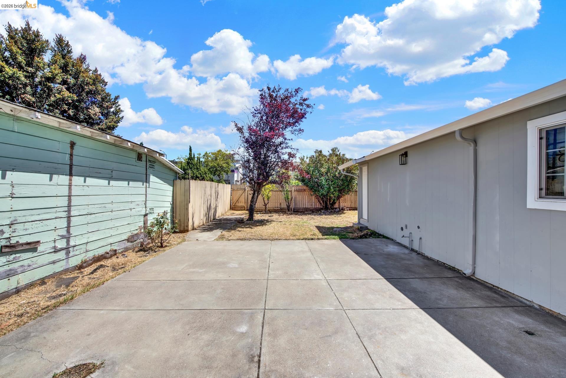 Property photo 32