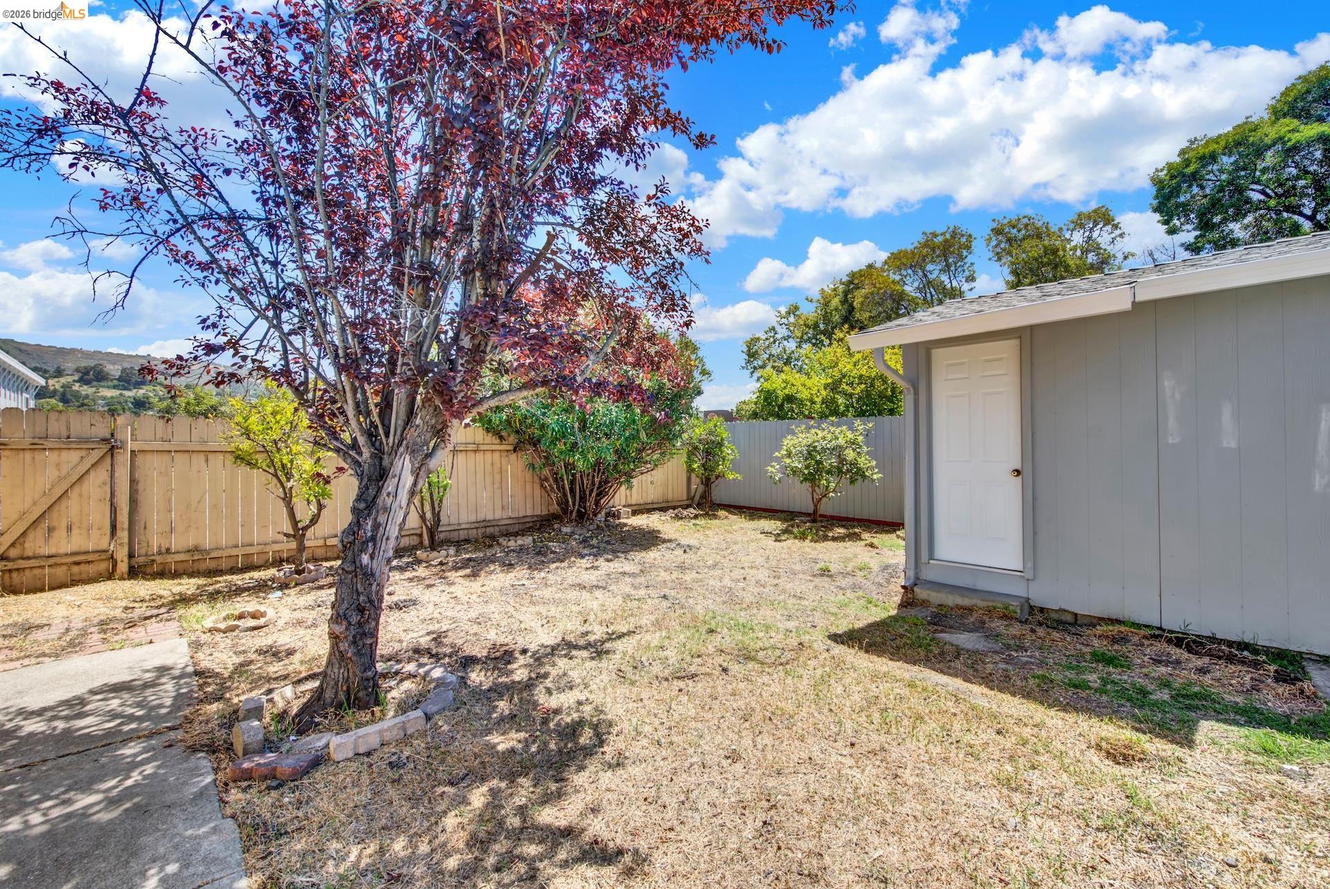 Property photo 35