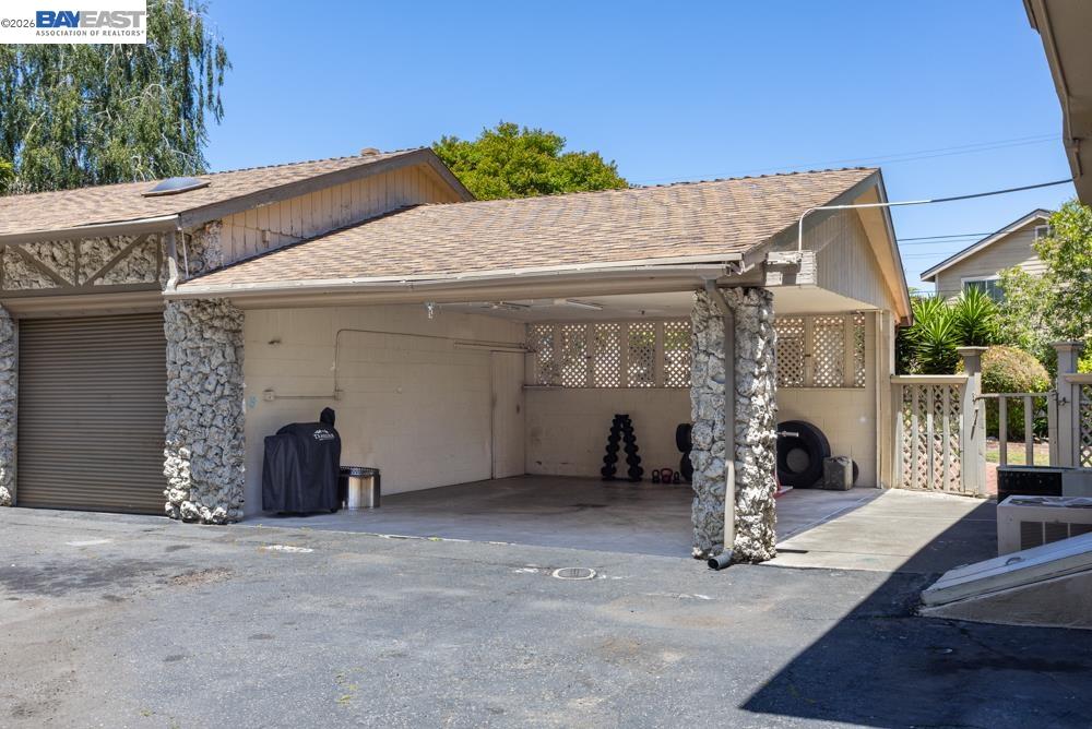 Property photo 35