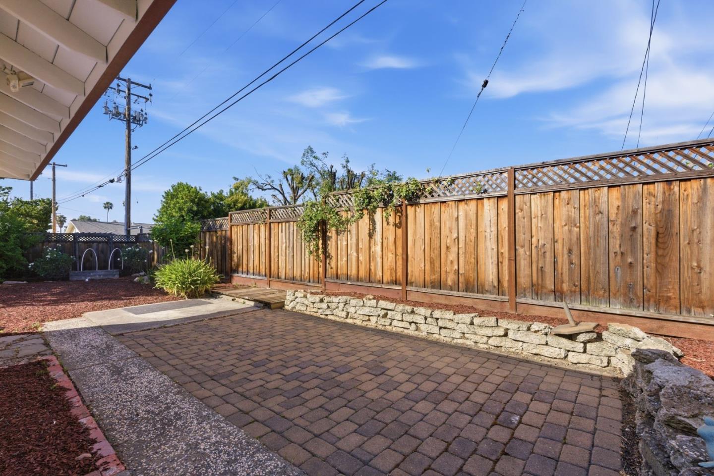 Property photo 37