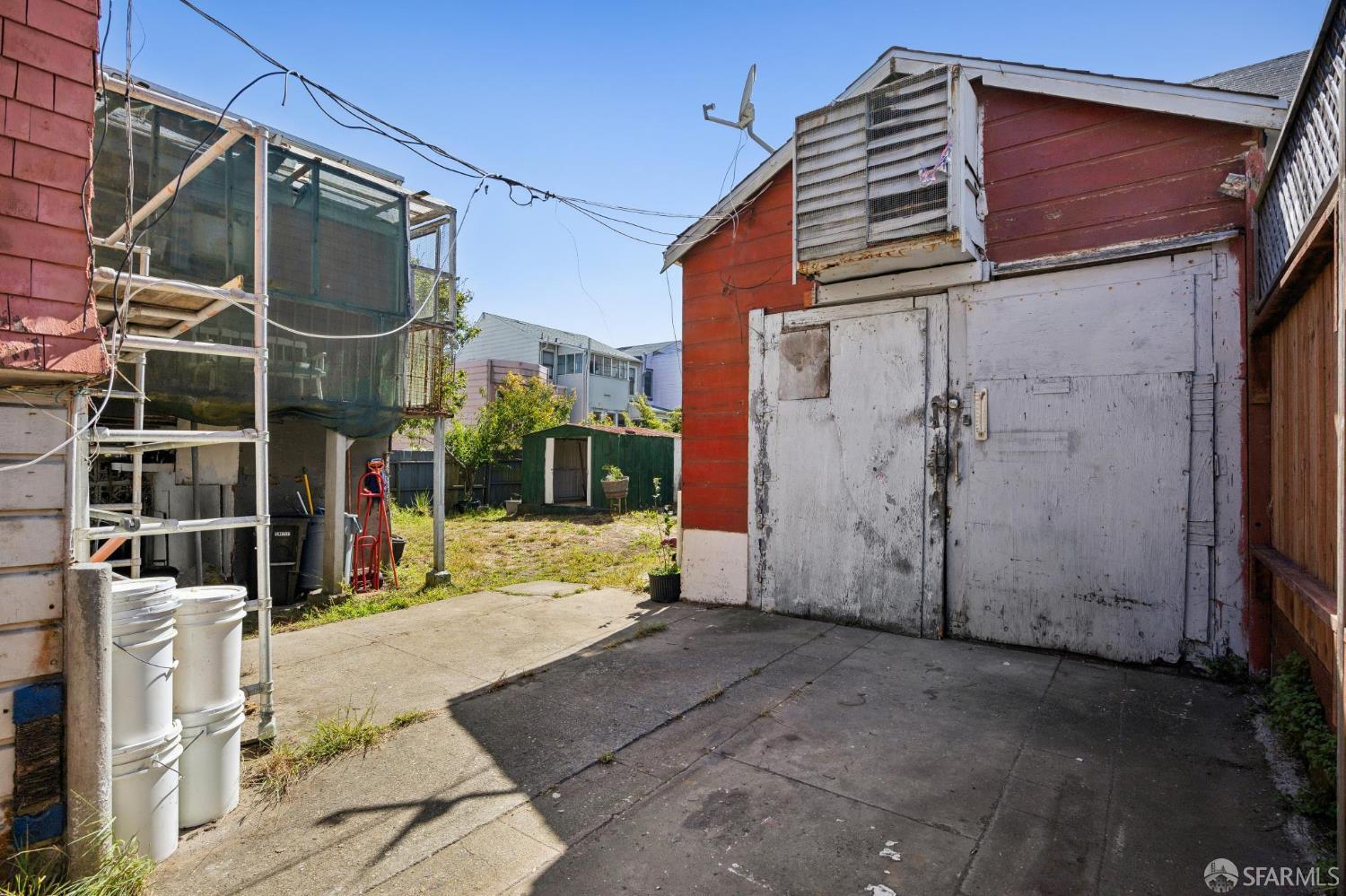 Property photo 37