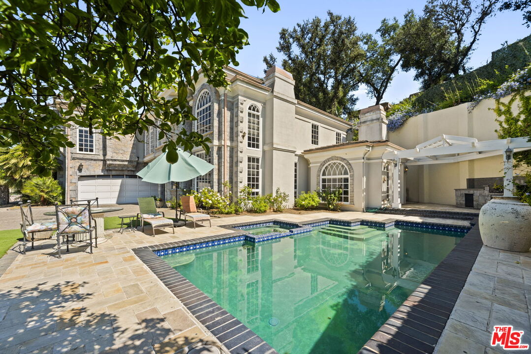 Property photo 28