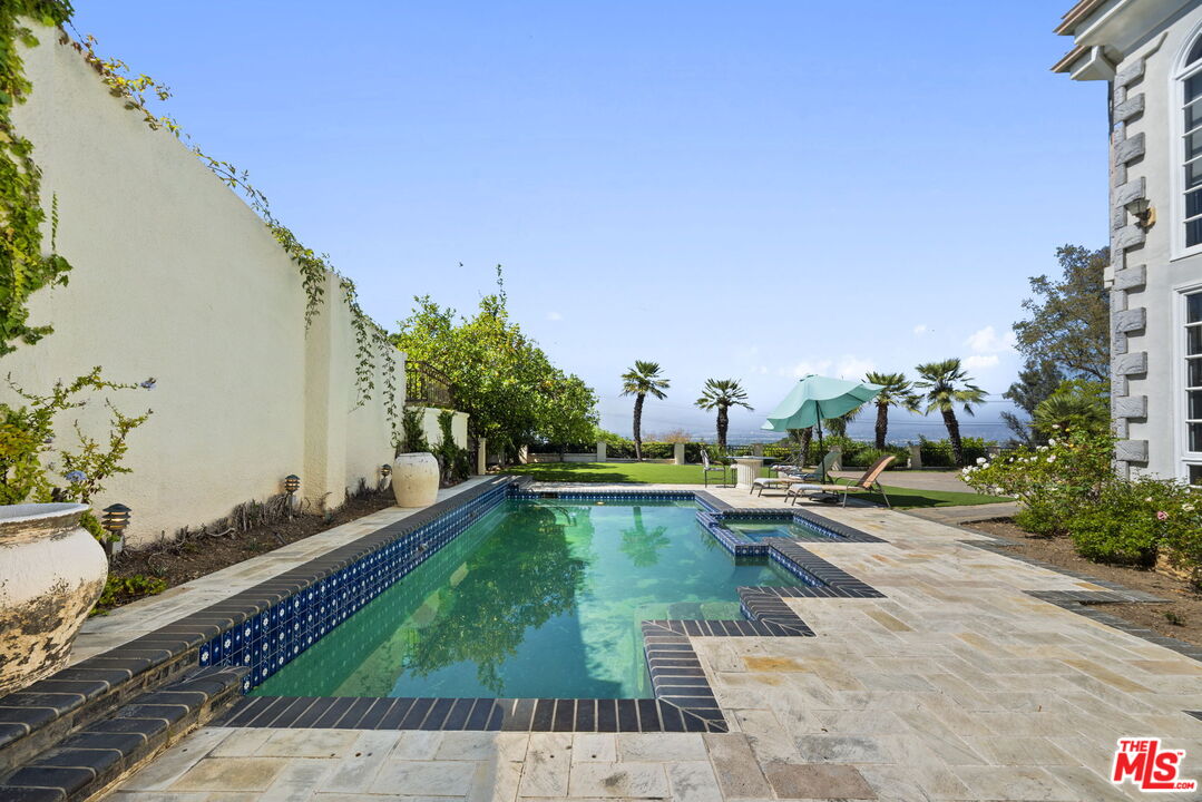 Property photo 30