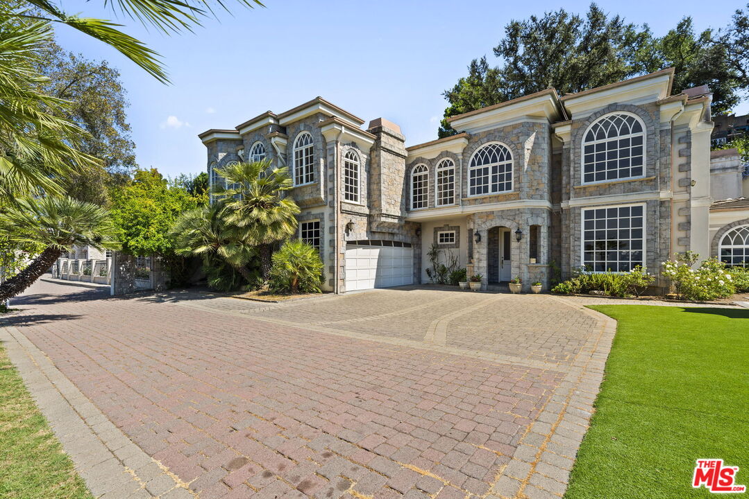 Property photo 38