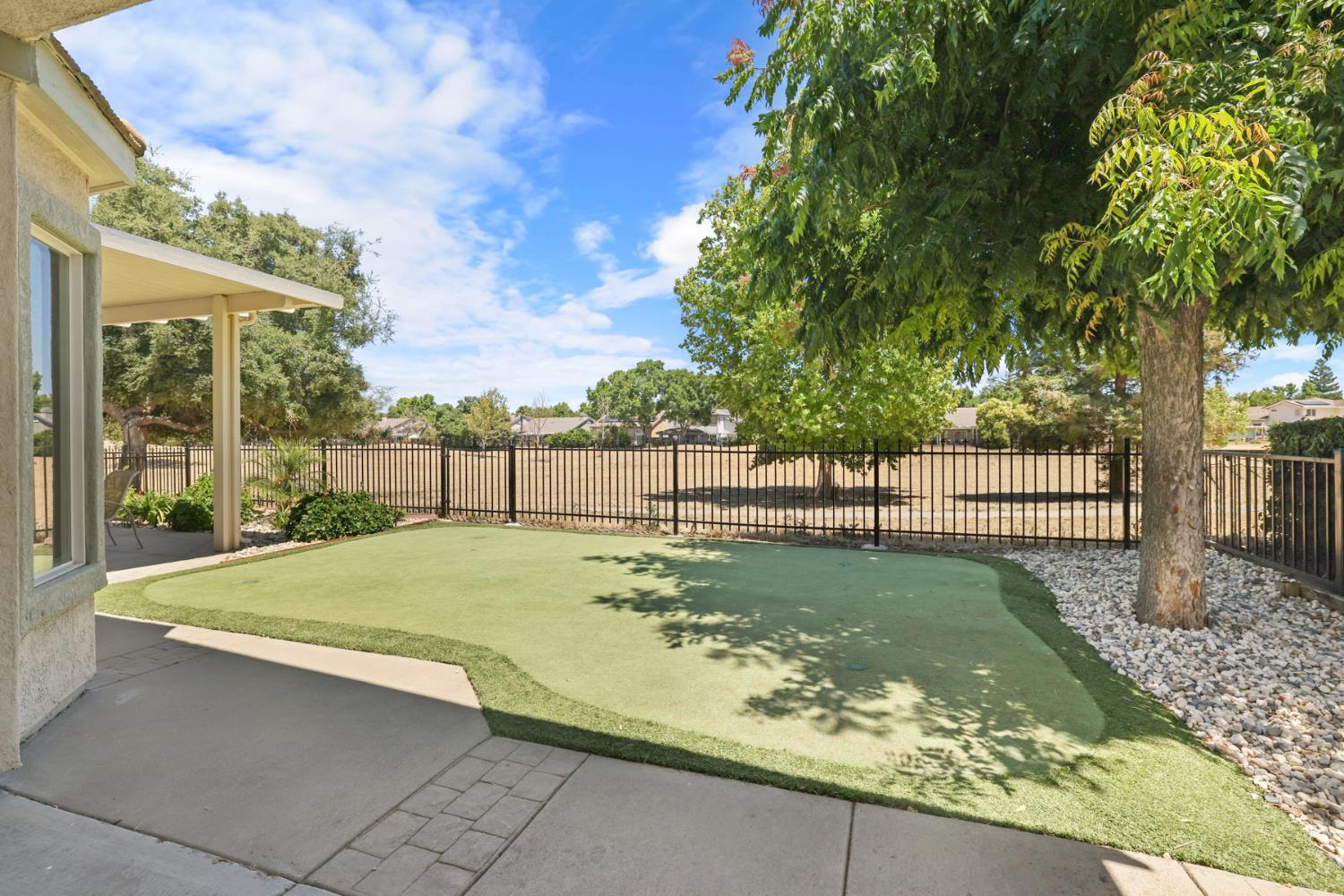Property photo 44