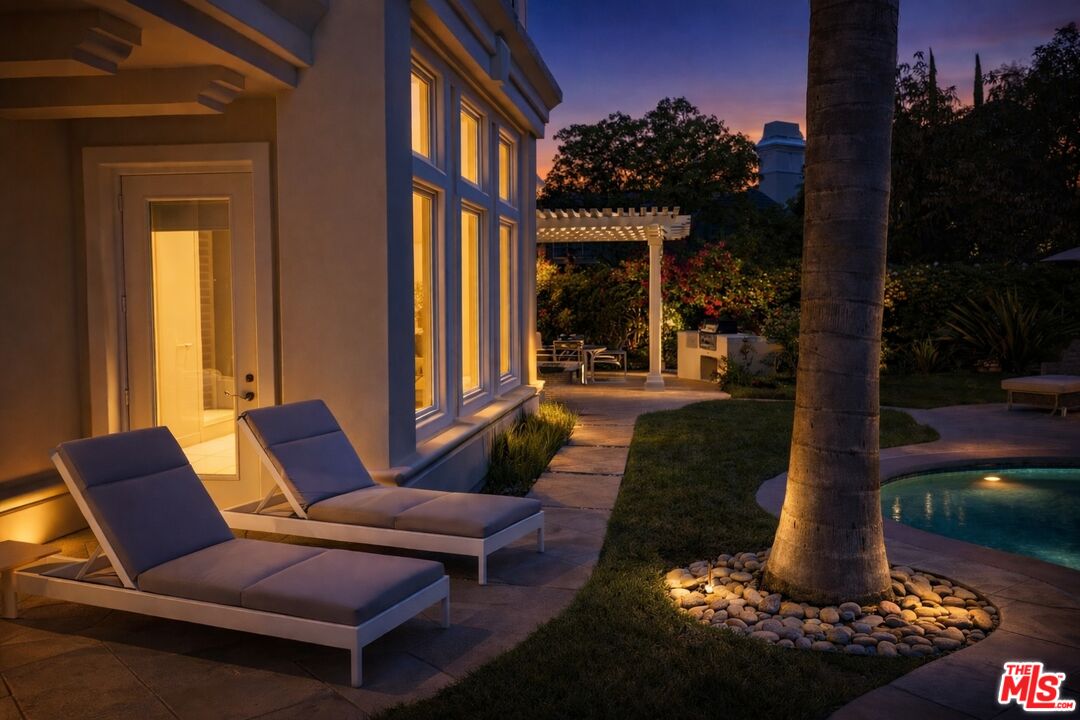 Property photo 37
