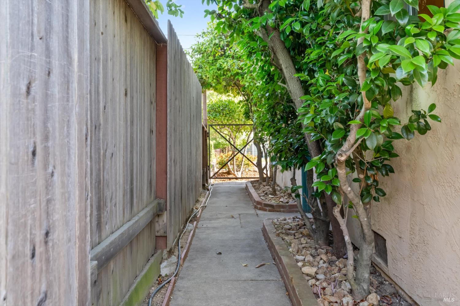 Property photo 23