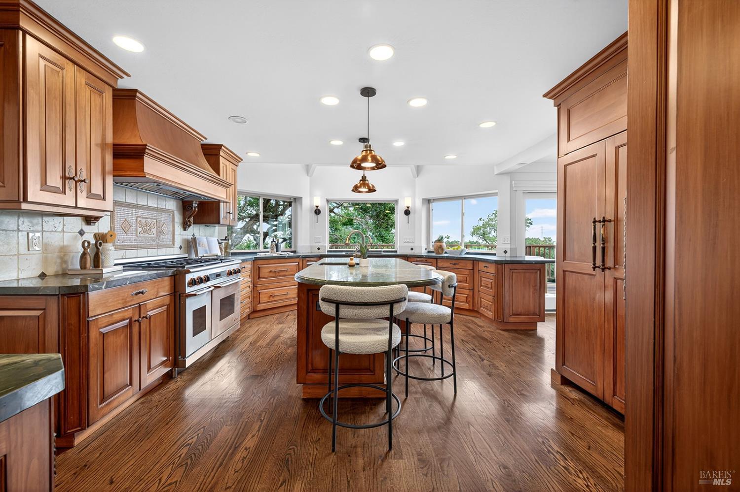 Property photo 32