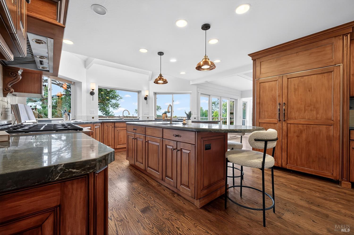 Property photo 33