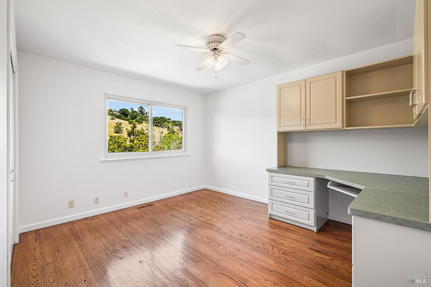 Property photo 50