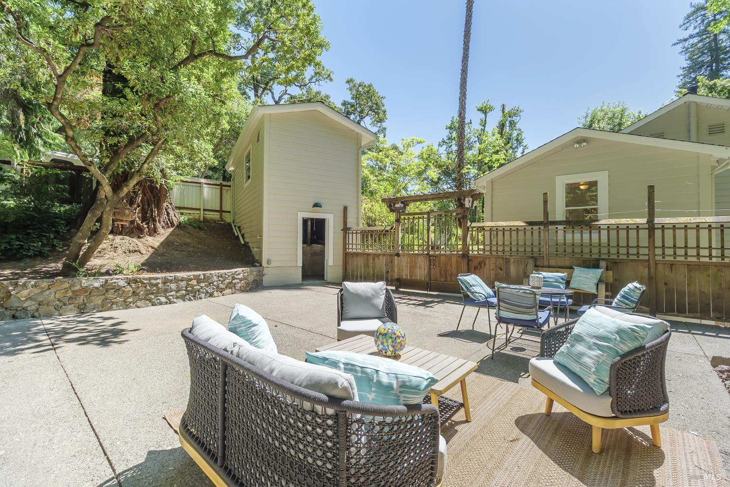 Property photo 37
