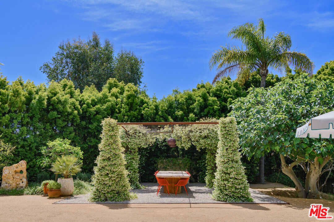 Property photo 44