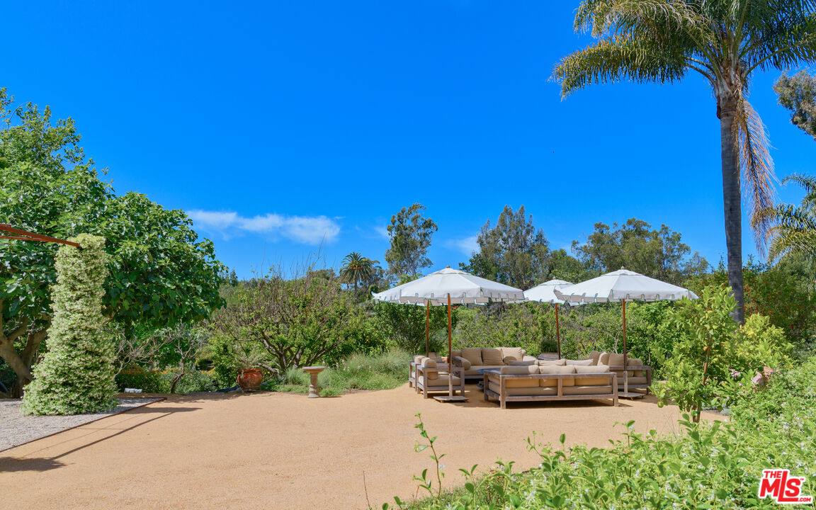 Property photo 46